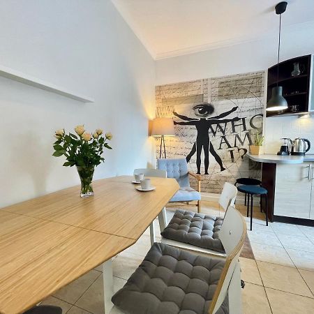 Two-Story Old Town Apartment Torun Bagian luar foto