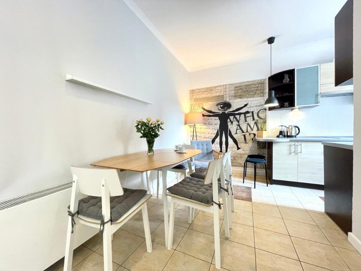 Two-Story Old Town Apartment Torun Bagian luar foto