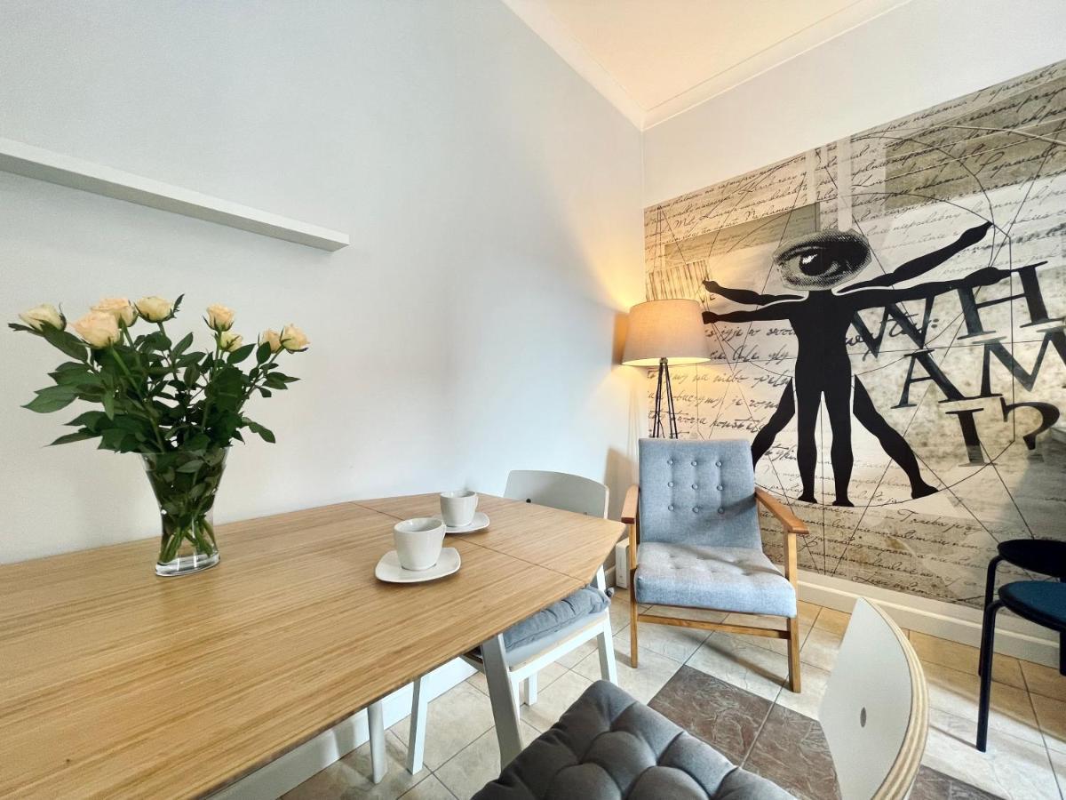 Two-Story Old Town Apartment Torun Bagian luar foto