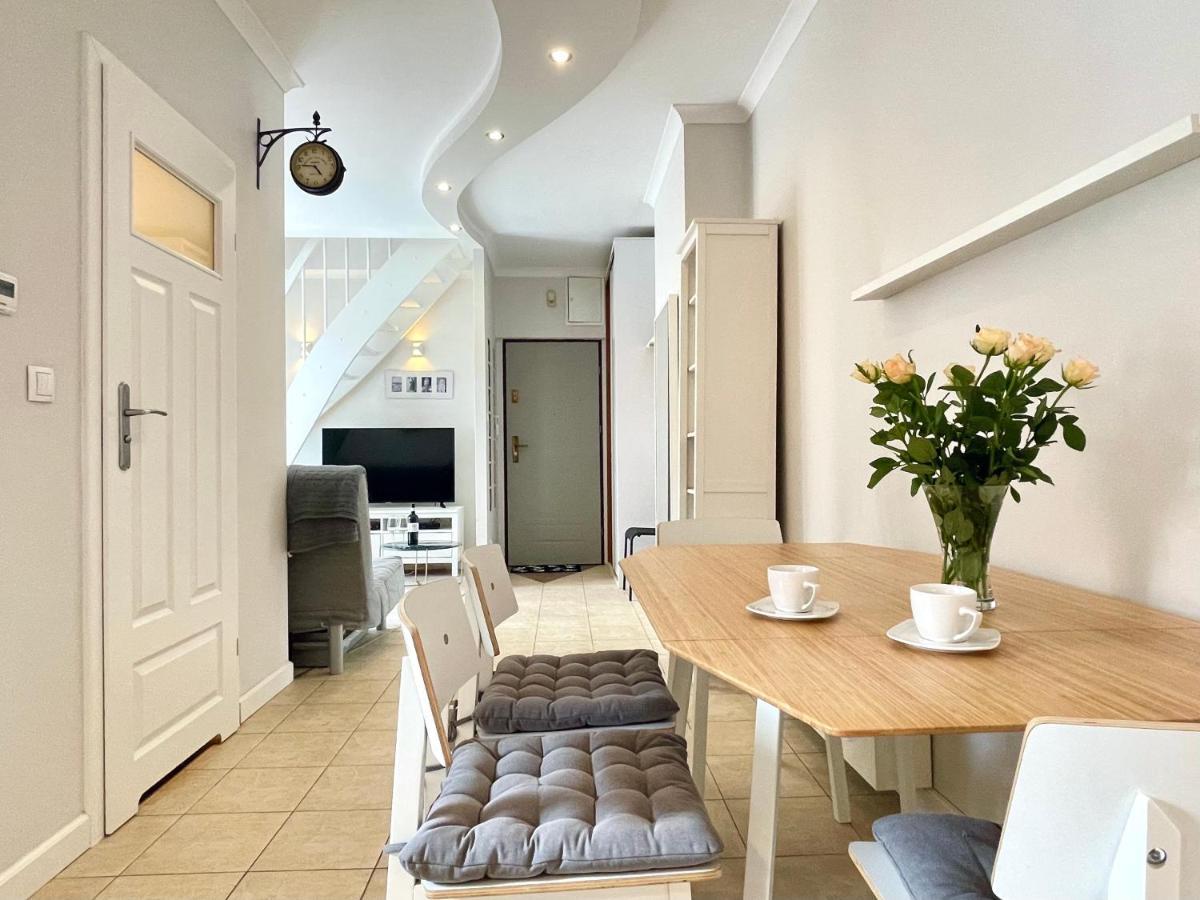 Two-Story Old Town Apartment Torun Bagian luar foto