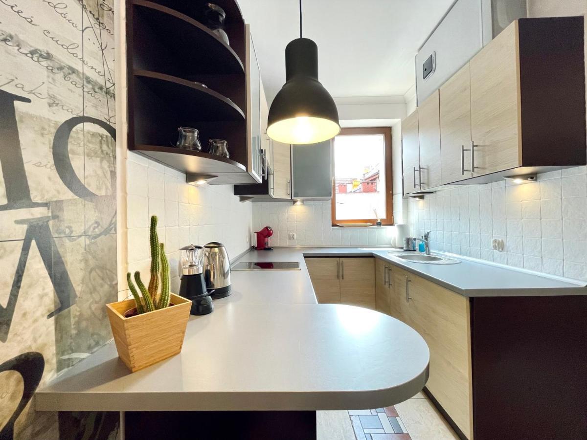 Two-Story Old Town Apartment Torun Bagian luar foto